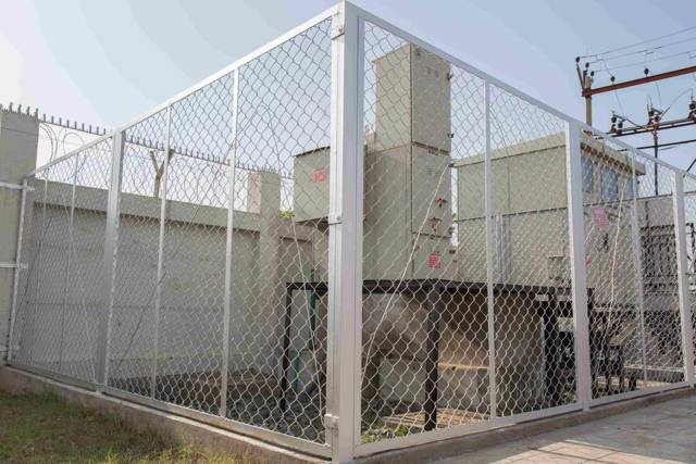 Chainlink Fence, photo 6